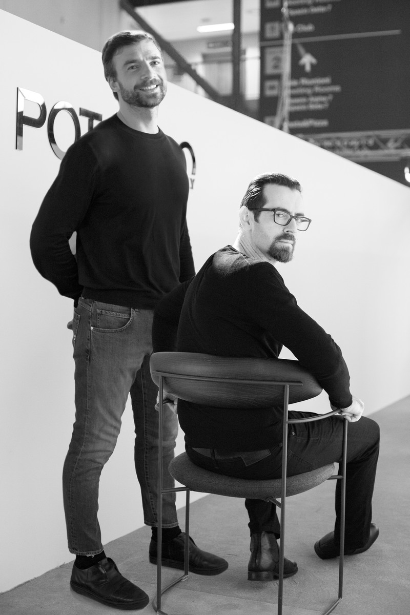 M+V