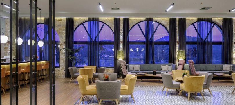 Dolce Attica Riviera Hotel